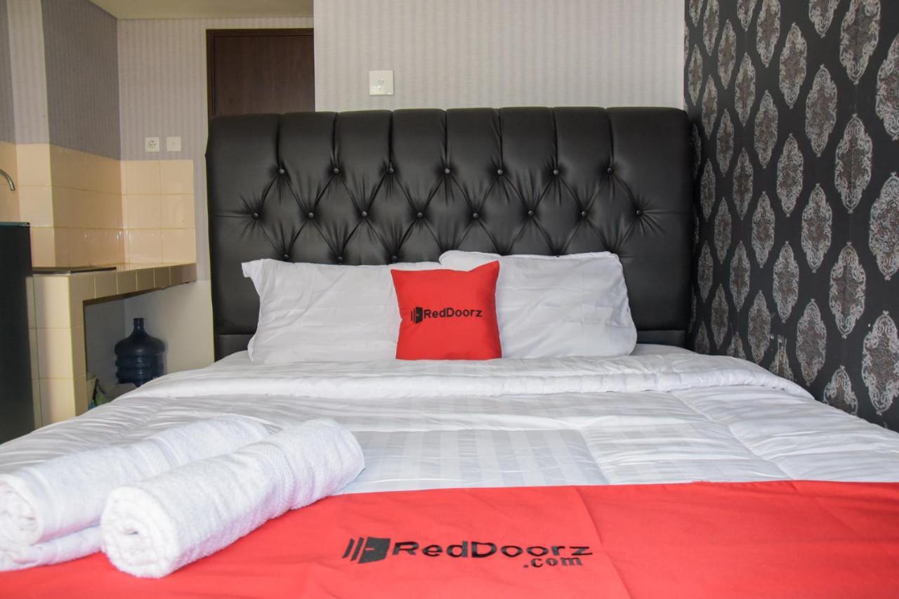 Reddoorz Apartment @ Serpong Green View ทังเกอรัง ภายนอก รูปภาพ